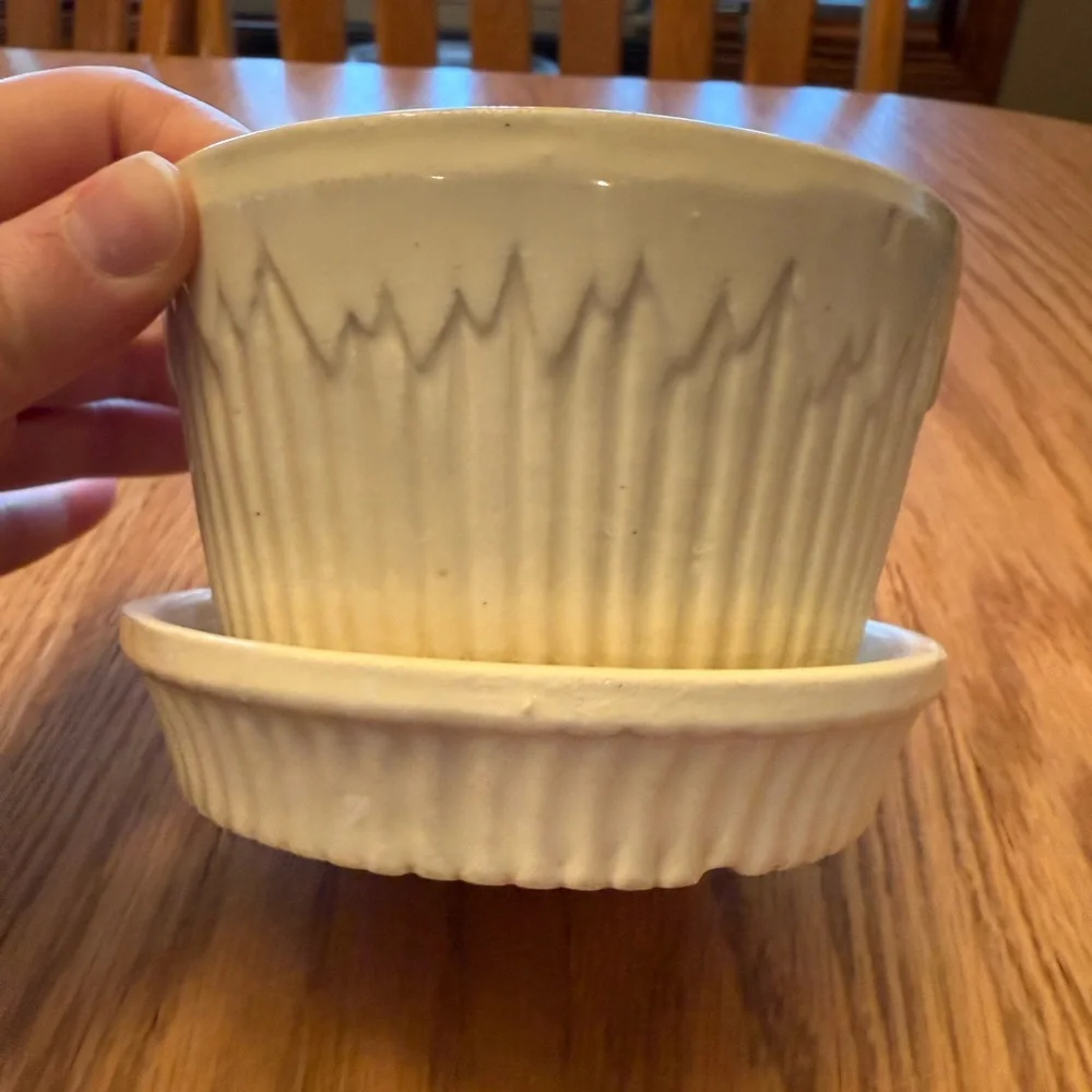 Cream Vintage Ceramic Planter with Saucer Bottom